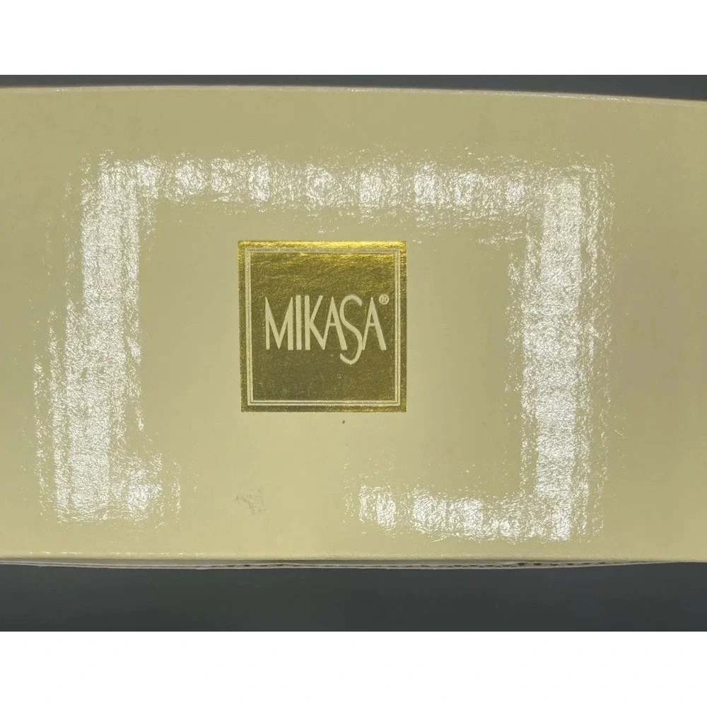 Mikasa Fine Porcelain Holiday Elegance Angel Candle Holders Gold Trim (Set of 2)